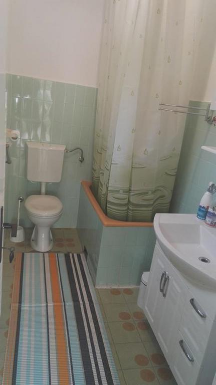Apartment Rose Garden Risan Luaran gambar