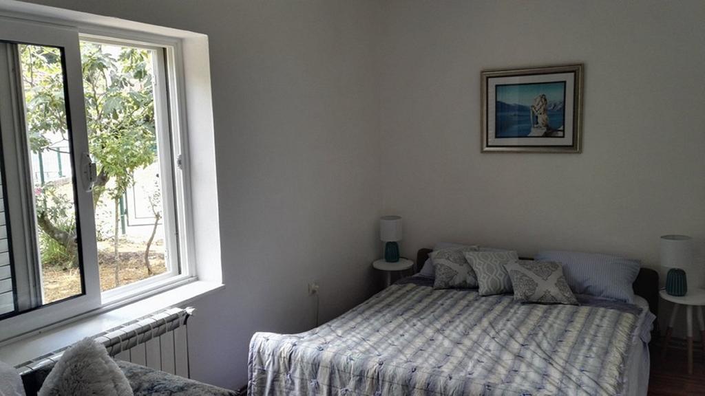 Apartment Rose Garden Risan Luaran gambar